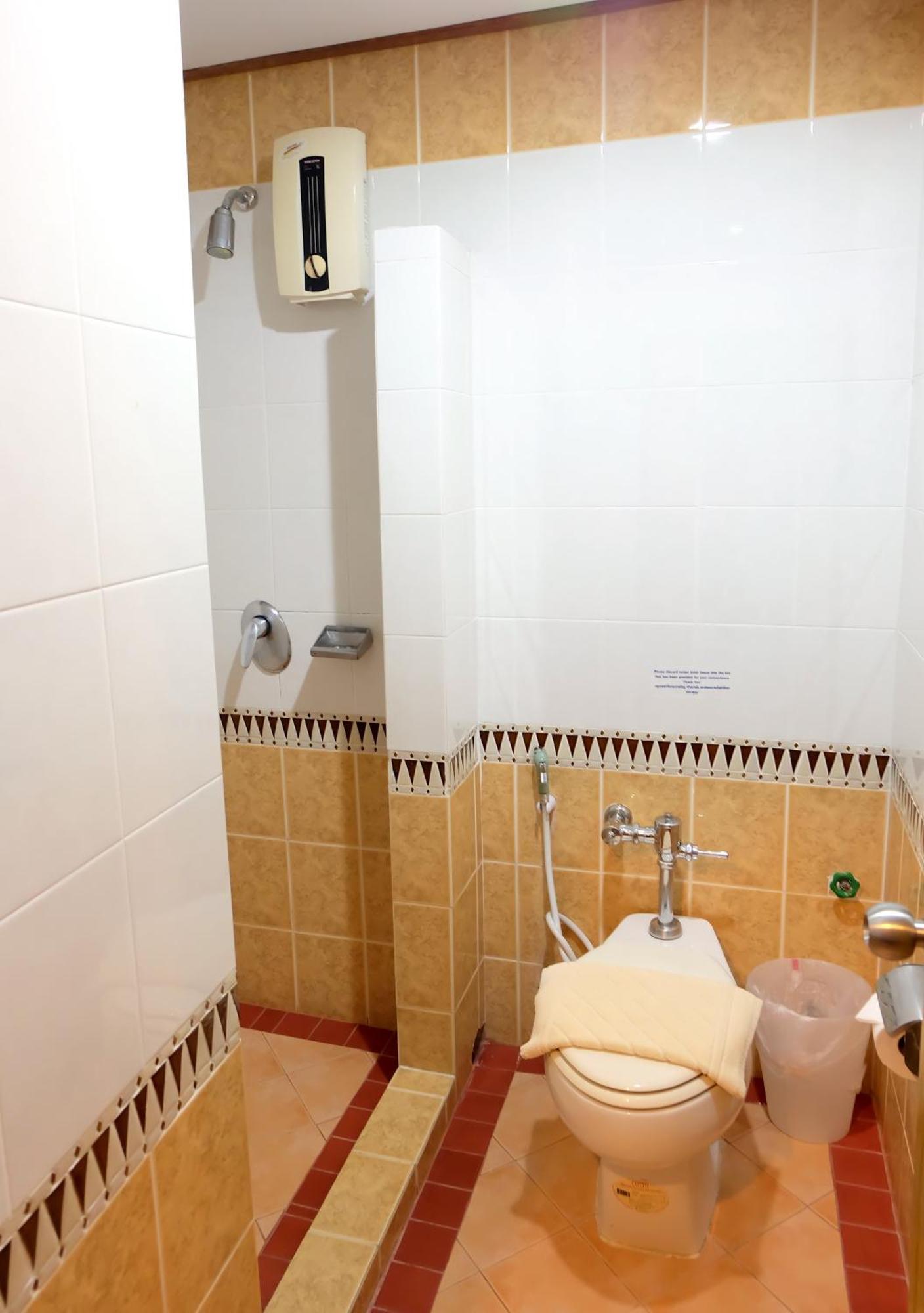 Vieng Thong Hotel Krabi Exterior photo